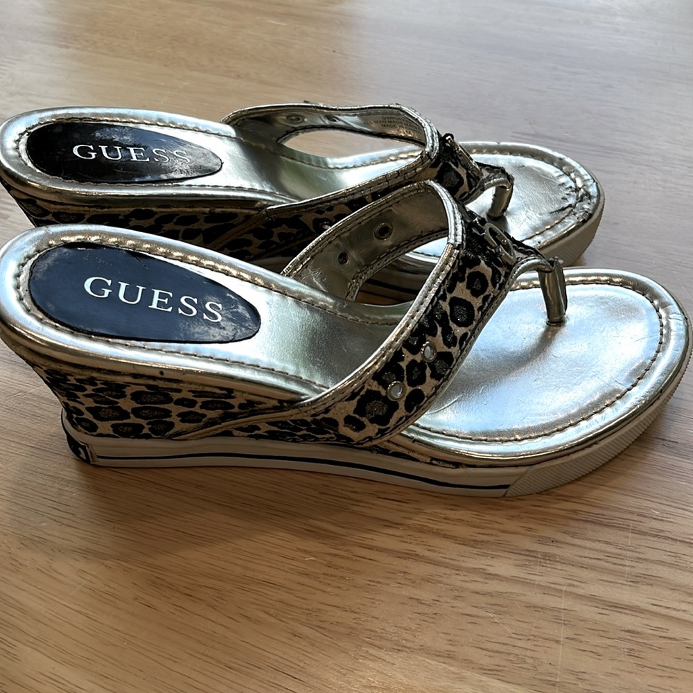 Guess Cheetah Print Thong Sandals